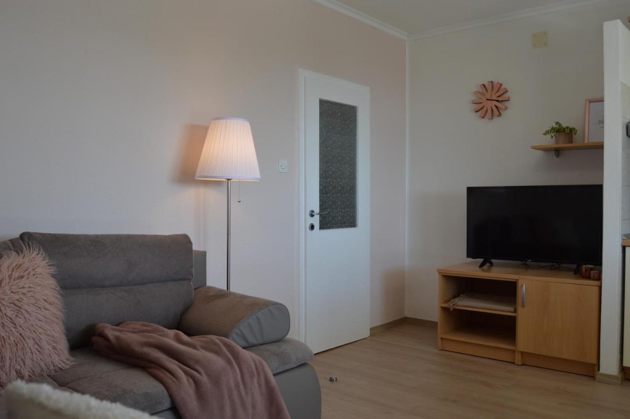 Rooms & Apartments Villa Anka Tučepi Екстериор снимка