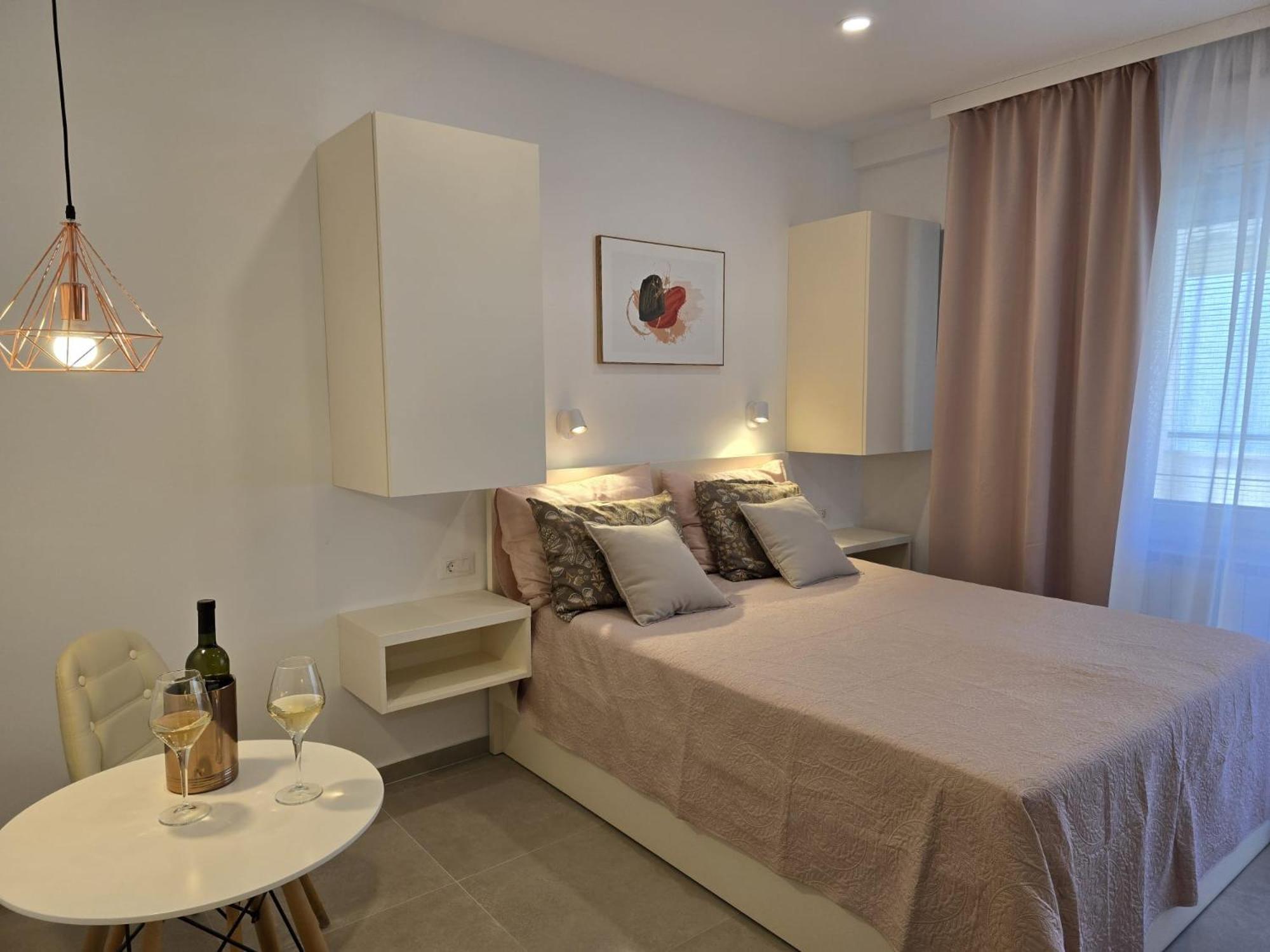 Rooms & Apartments Villa Anka Tučepi Екстериор снимка