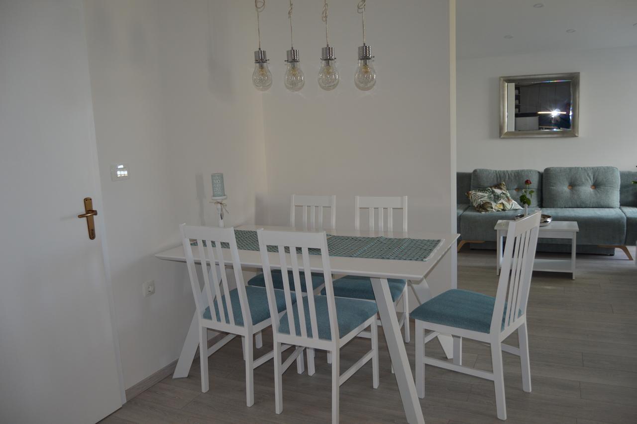 Rooms & Apartments Villa Anka Tučepi Екстериор снимка